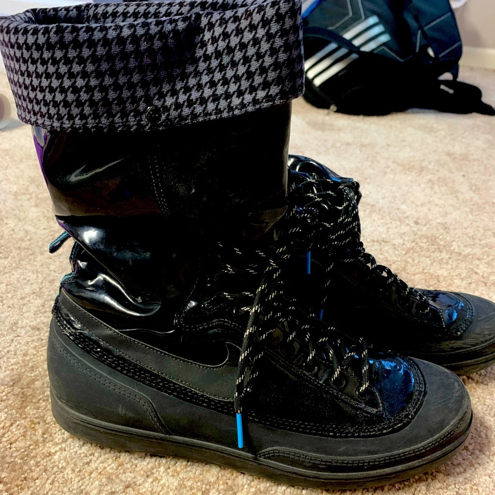 Nike Lace Up Boot